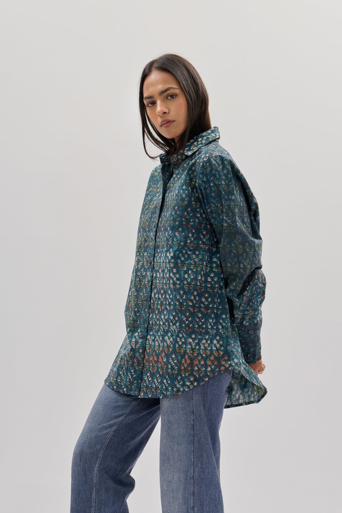 Classic Button Shirt 003