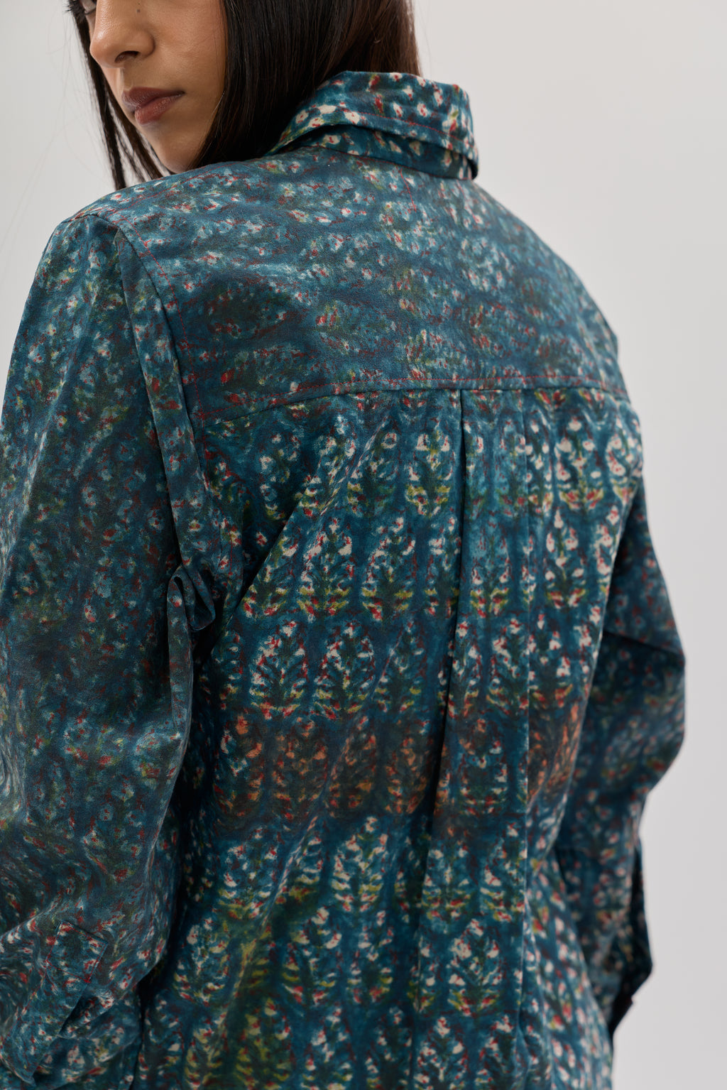 Classic Button Shirt 003